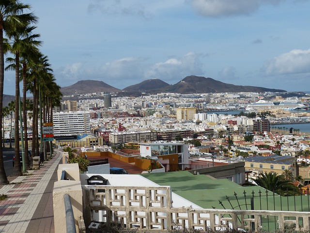 Normativa de pisos turísticos en Canarias: Guía definitiva