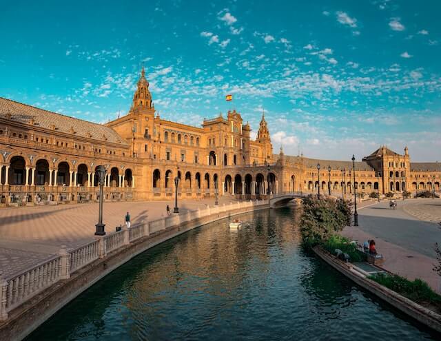 sevilla tasa turistica